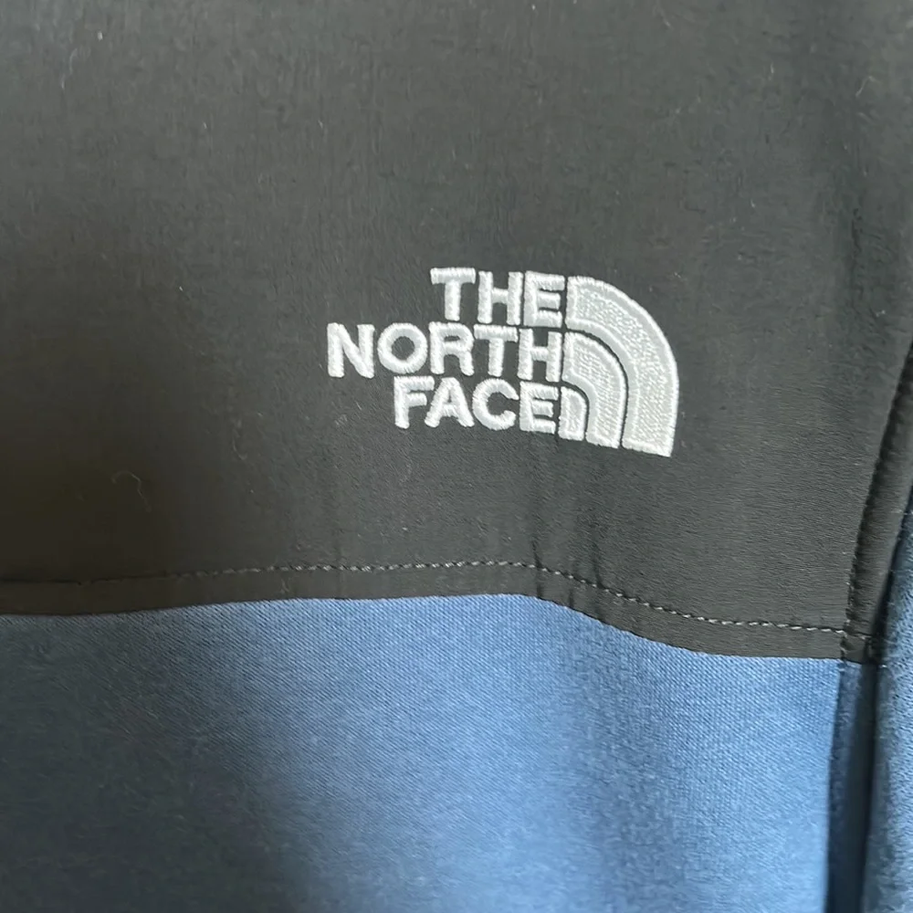 Men’s Medium North Face Highrail Fleece Jacket. Like New Condition. Worn twice.